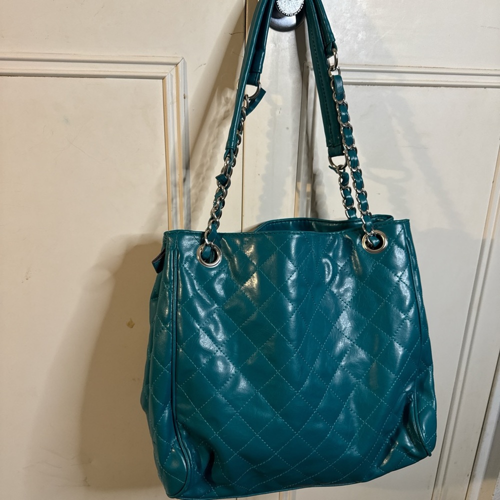Vintage Y2K XOXO Turquoise Quilted Shoulder Bag